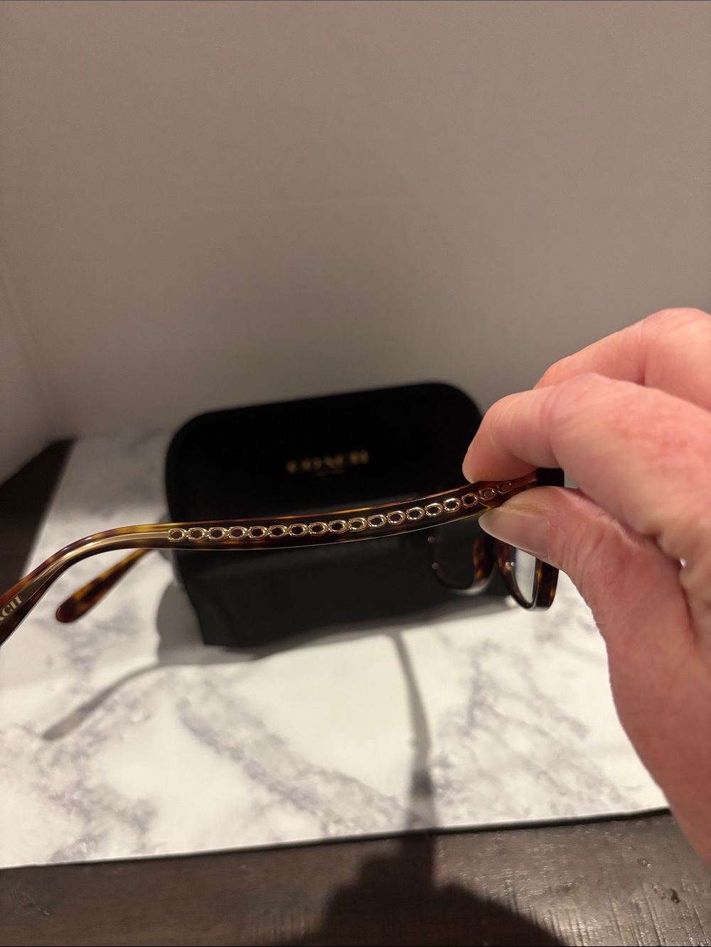 Coach Women's Tortoiseshell Rectangle Glasses in Dark Brown and Amber Highlights - Picture 4 of 8